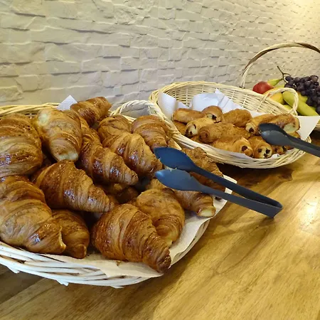 Euro Paris Hotel 3*