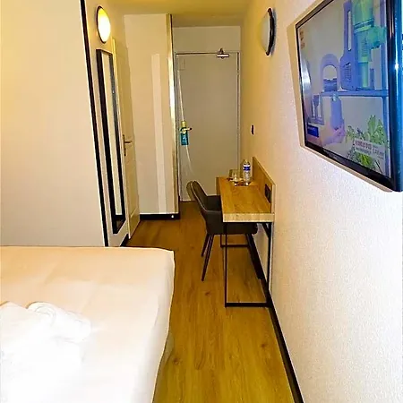Euro Paris Szálloda 3*