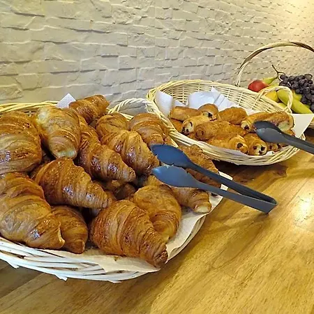 Euro Paris Hotel 3*